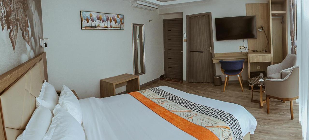 Gold Source Hotel Lima Buitenkant foto