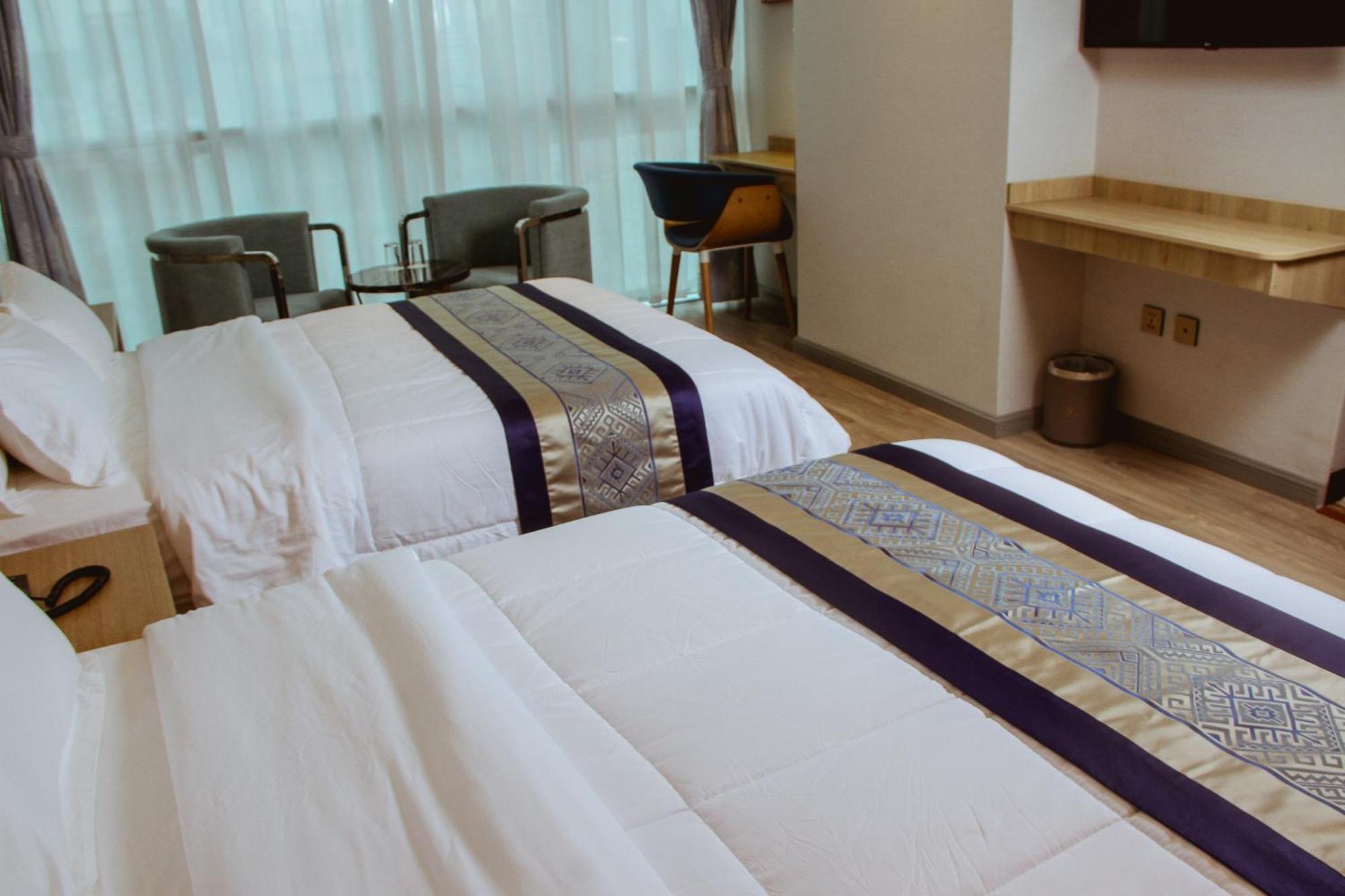 Gold Source Hotel Lima Buitenkant foto
